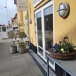 Marie Hotel